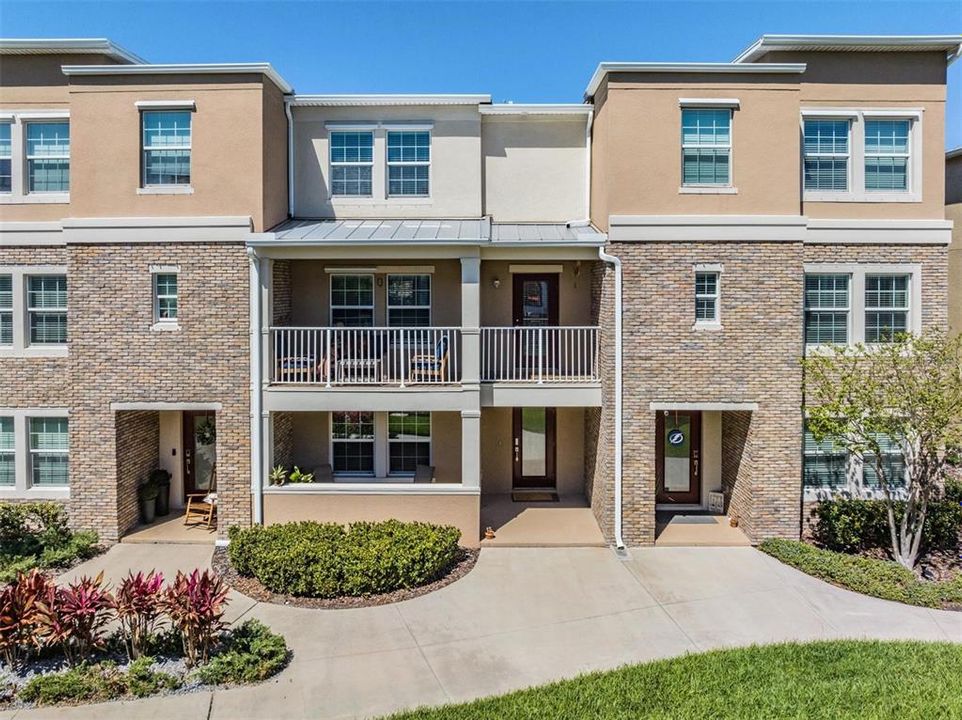 Recently Sold: $682,400 (3 beds, 3 baths, 2226 Square Feet)