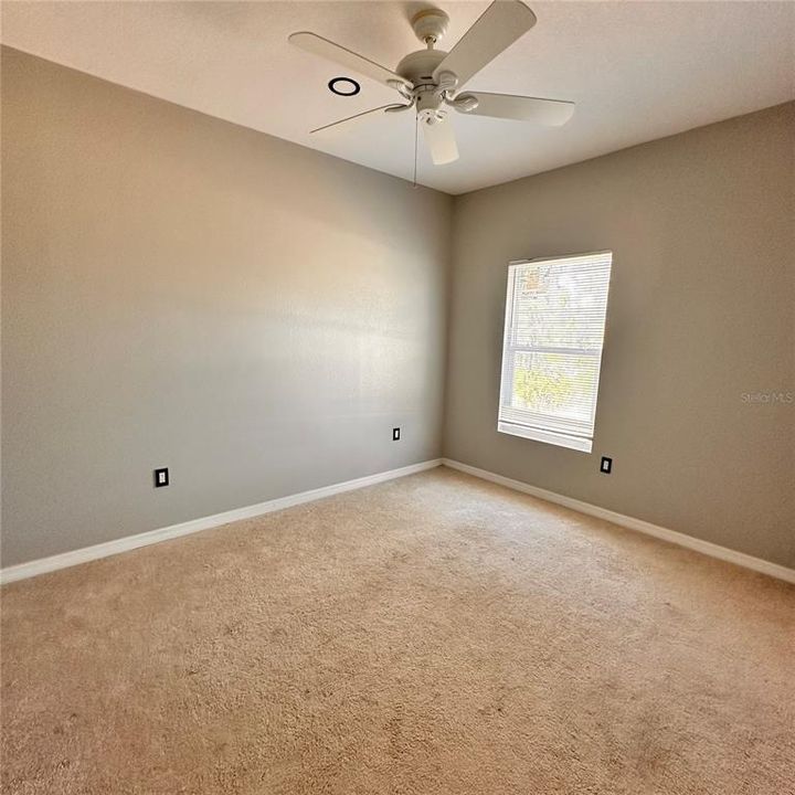 待售: $250,000 (3 贝兹, 2 浴室, 1298 平方英尺)