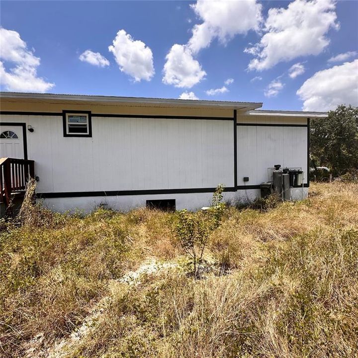 待售: $250,000 (3 贝兹, 2 浴室, 1298 平方英尺)