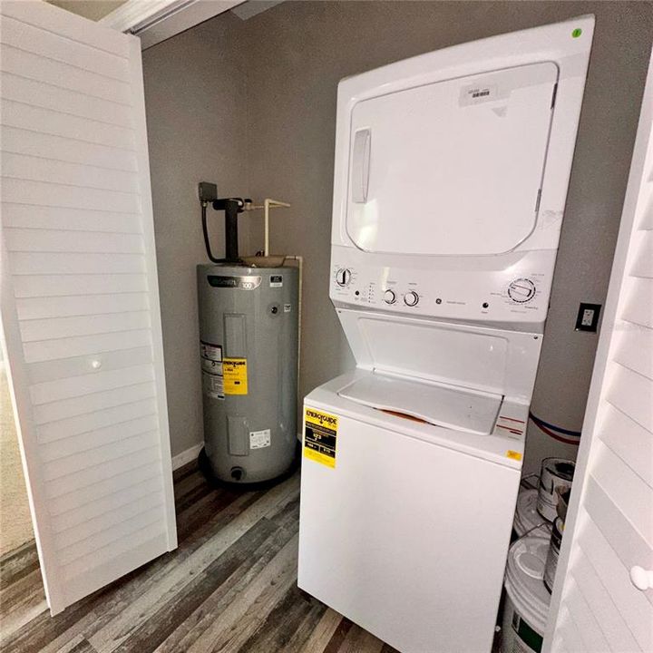 待售: $250,000 (3 贝兹, 2 浴室, 1298 平方英尺)