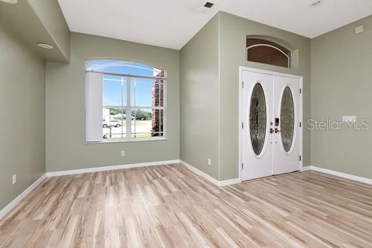 For Sale: $690,000 (4 beds, 3 baths, 2763 Square Feet)