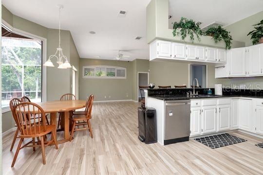 For Sale: $690,000 (4 beds, 3 baths, 2763 Square Feet)