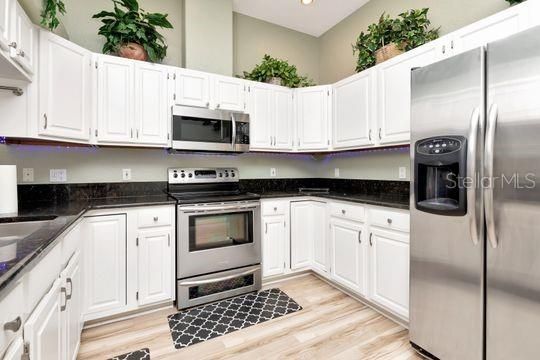 For Sale: $690,000 (4 beds, 3 baths, 2763 Square Feet)