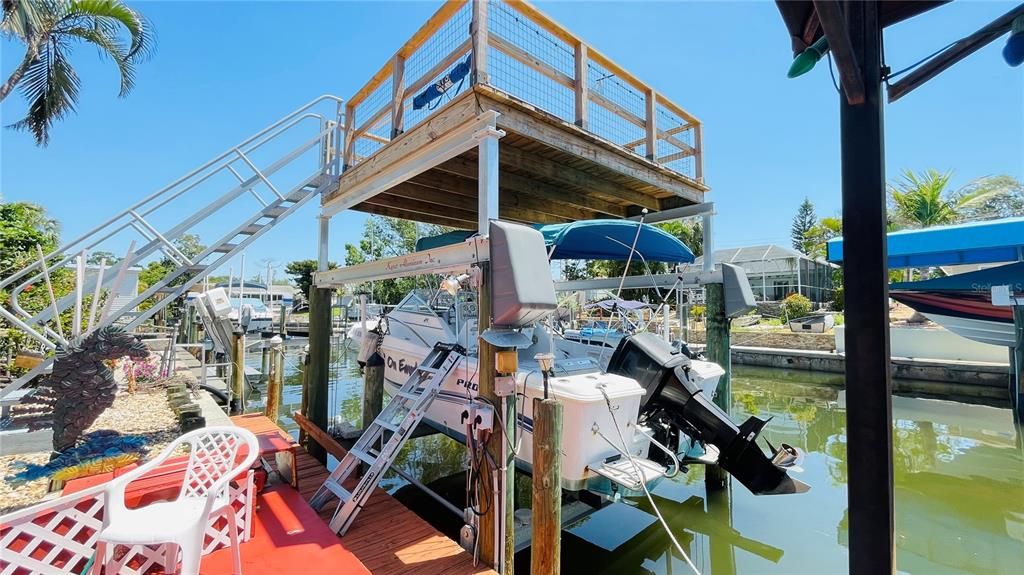 На продажу: $749,900 (3 спален, 2 ванн, 1867 Квадратных фут)