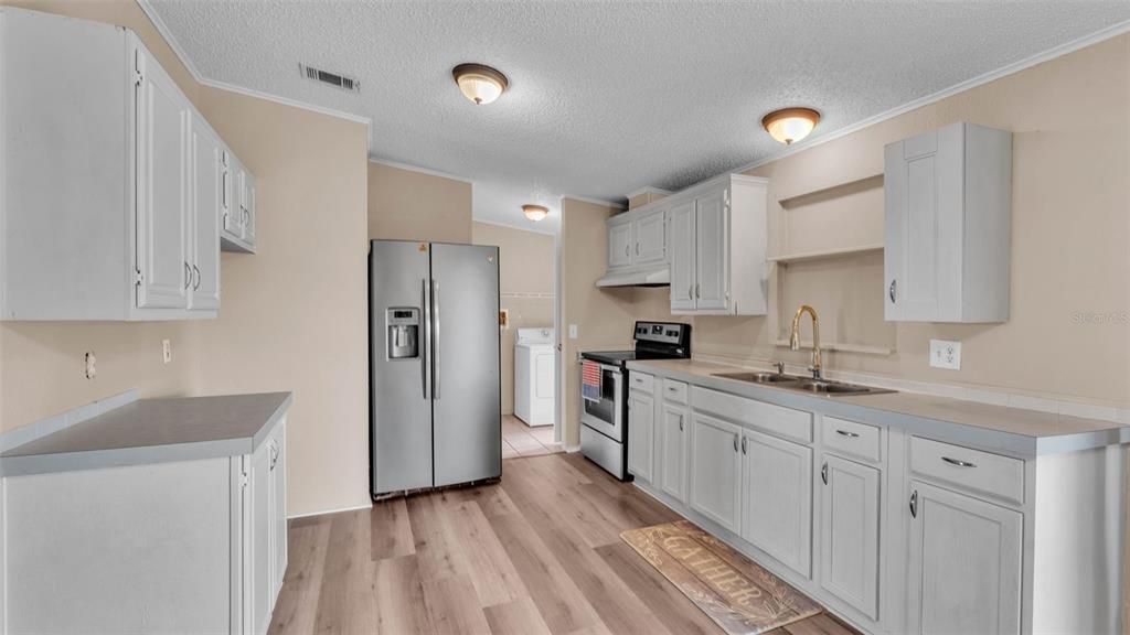 For Sale: $245,000 (4 beds, 2 baths, 1188 Square Feet)