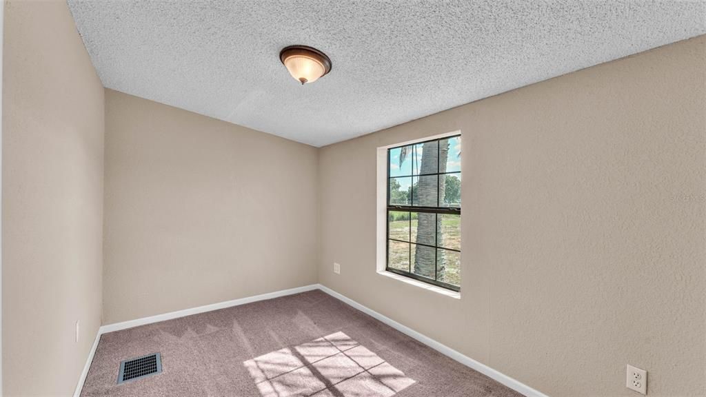 For Sale: $245,000 (4 beds, 2 baths, 1188 Square Feet)