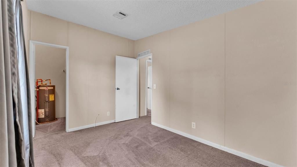 For Sale: $245,000 (4 beds, 2 baths, 1188 Square Feet)