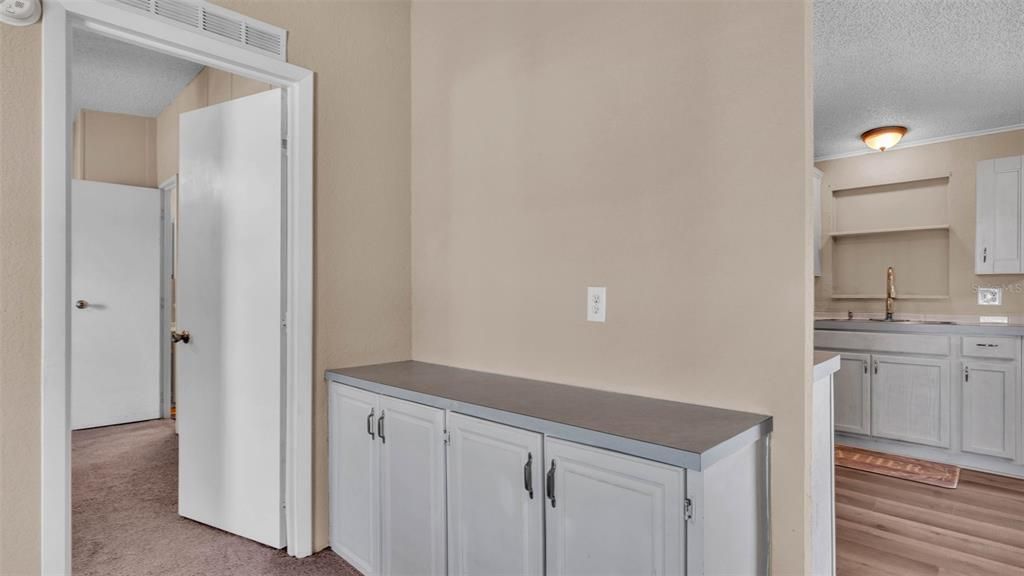 For Sale: $245,000 (4 beds, 2 baths, 1188 Square Feet)