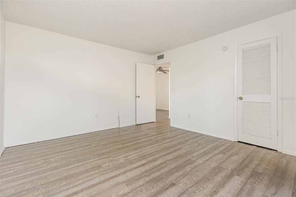 For Sale: $89,000 (1 beds, 1 baths, 630 Square Feet)