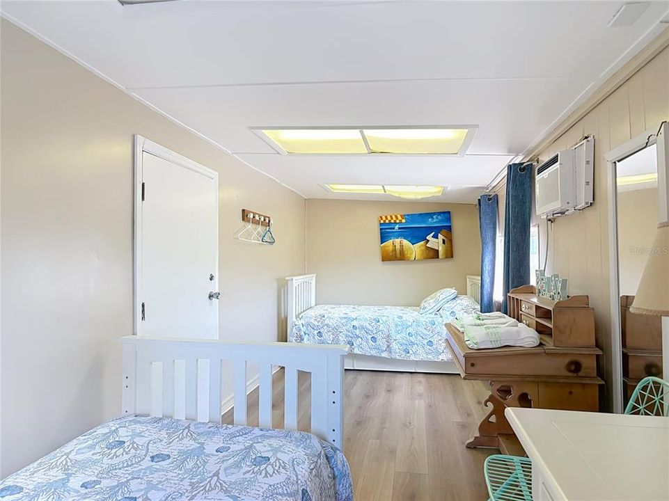 合同活跃: $459,900 (0 贝兹, 0 浴室, 2672 平方英尺)