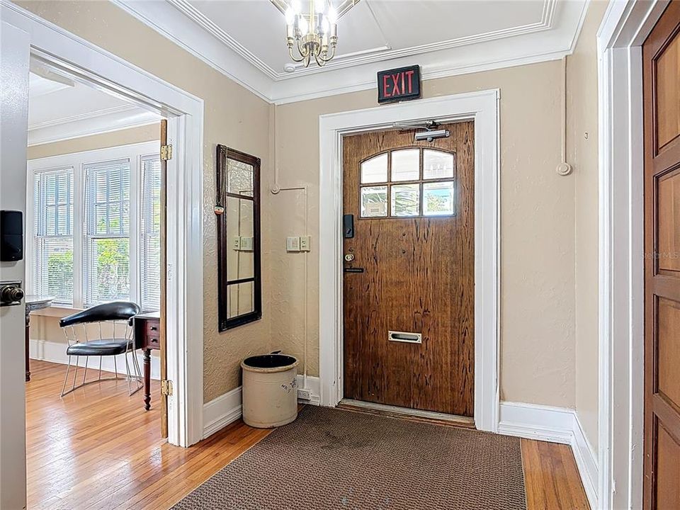 合同活跃: $459,900 (0 贝兹, 0 浴室, 2672 平方英尺)