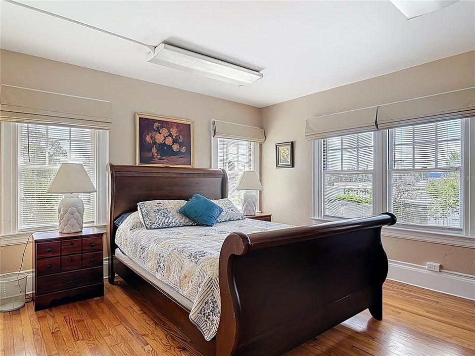 合同活跃: $459,900 (0 贝兹, 0 浴室, 2672 平方英尺)