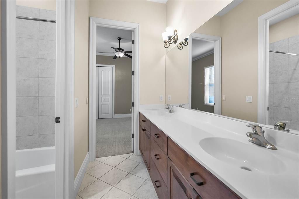 待售: $1,799,900 (4 贝兹, 4 浴室, 4914 平方英尺)