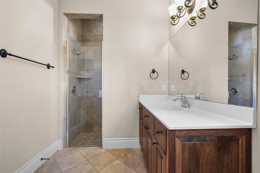 待售: $1,799,900 (4 贝兹, 4 浴室, 4914 平方英尺)