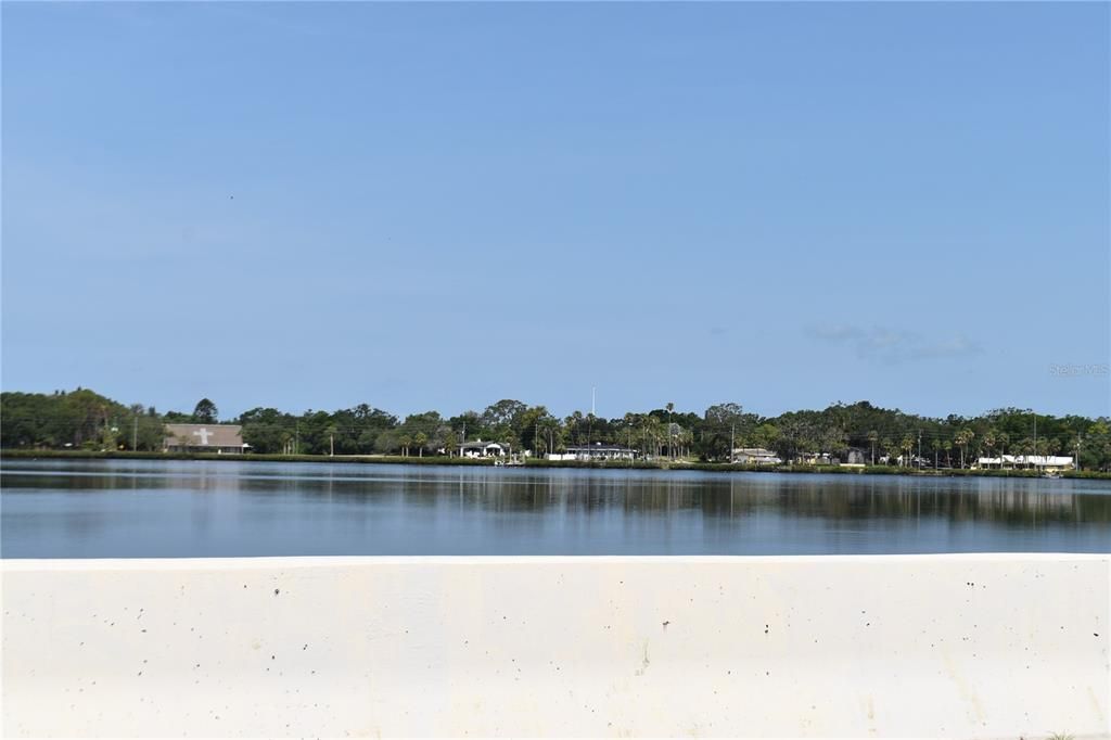 For Sale: $170,000 (2 beds, 2 baths, 1020 Square Feet)