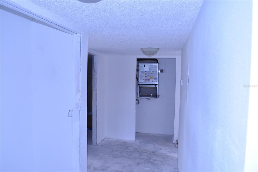 For Sale: $170,000 (2 beds, 2 baths, 1020 Square Feet)