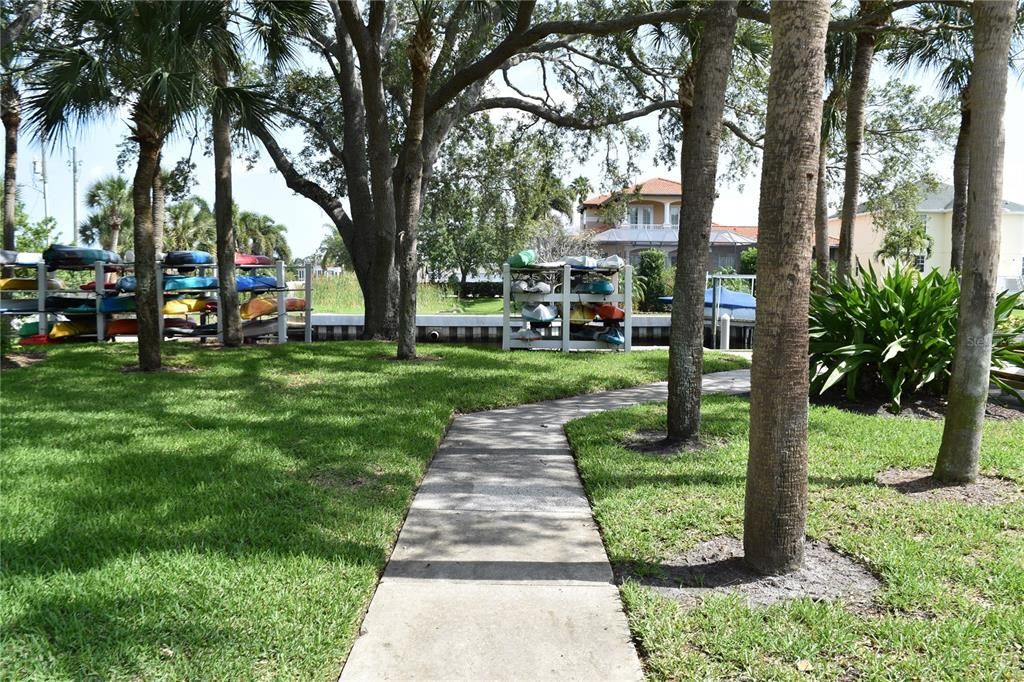 For Sale: $170,000 (2 beds, 2 baths, 1020 Square Feet)