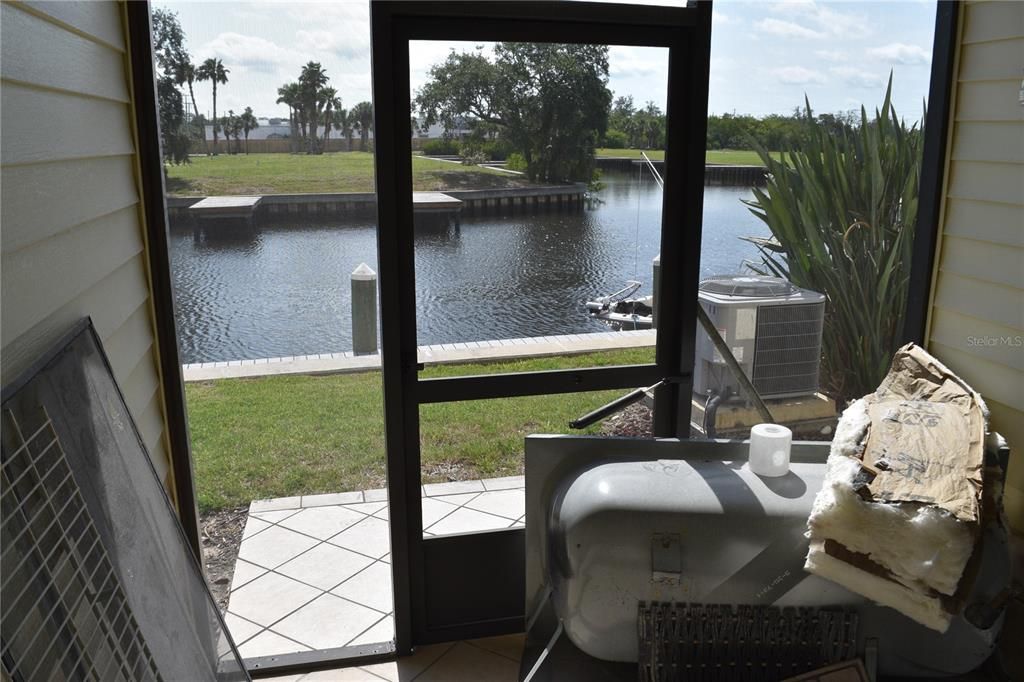 For Sale: $170,000 (2 beds, 2 baths, 1020 Square Feet)