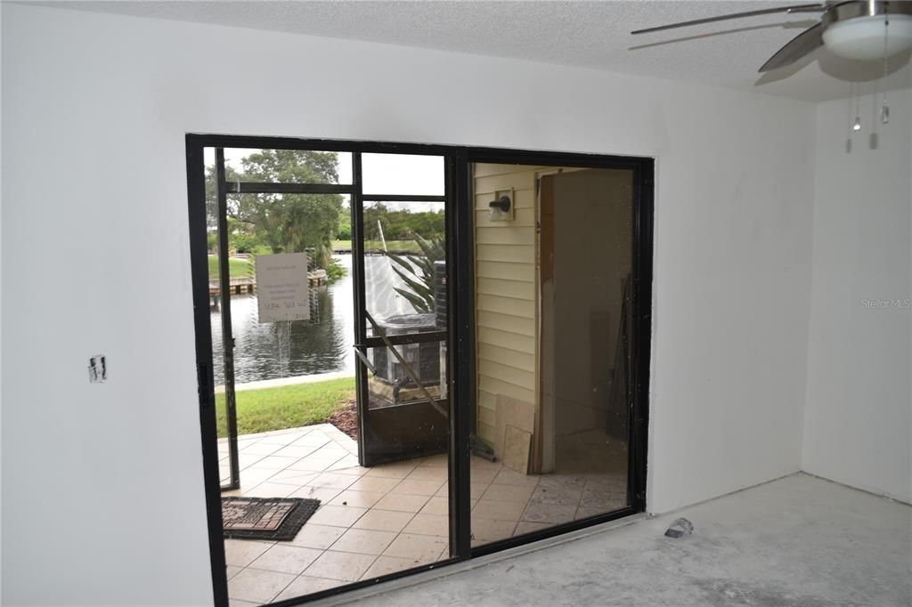 For Sale: $170,000 (2 beds, 2 baths, 1020 Square Feet)