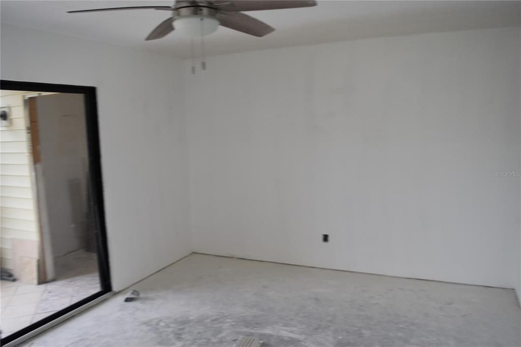 For Sale: $170,000 (2 beds, 2 baths, 1020 Square Feet)