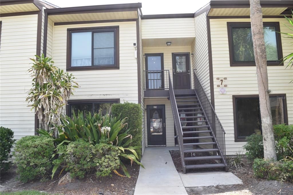 For Sale: $170,000 (2 beds, 2 baths, 1020 Square Feet)