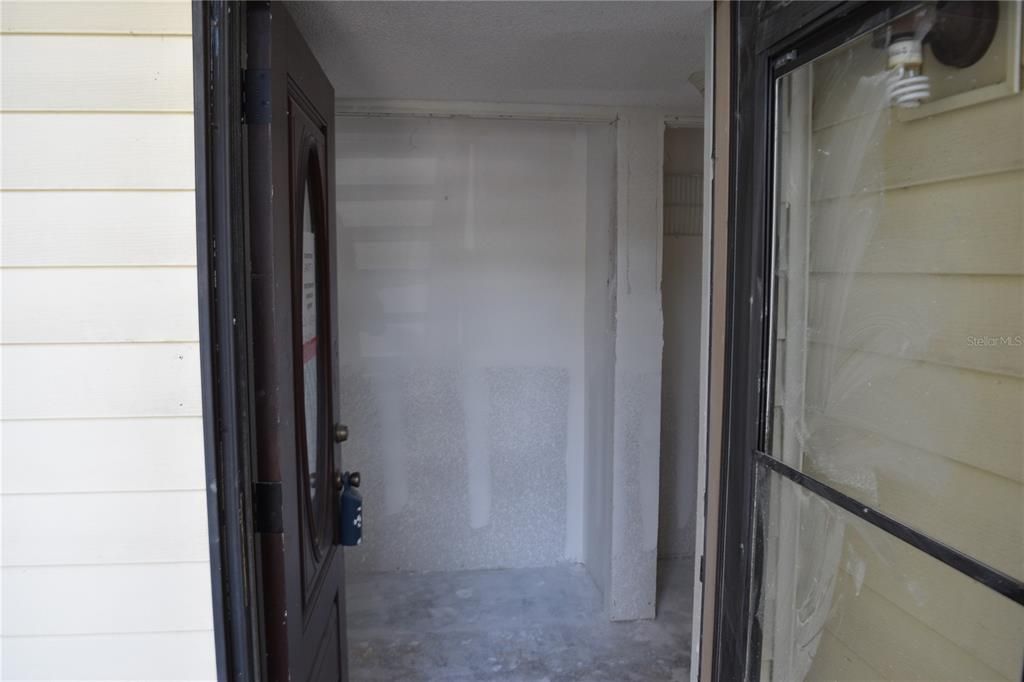 For Sale: $170,000 (2 beds, 2 baths, 1020 Square Feet)