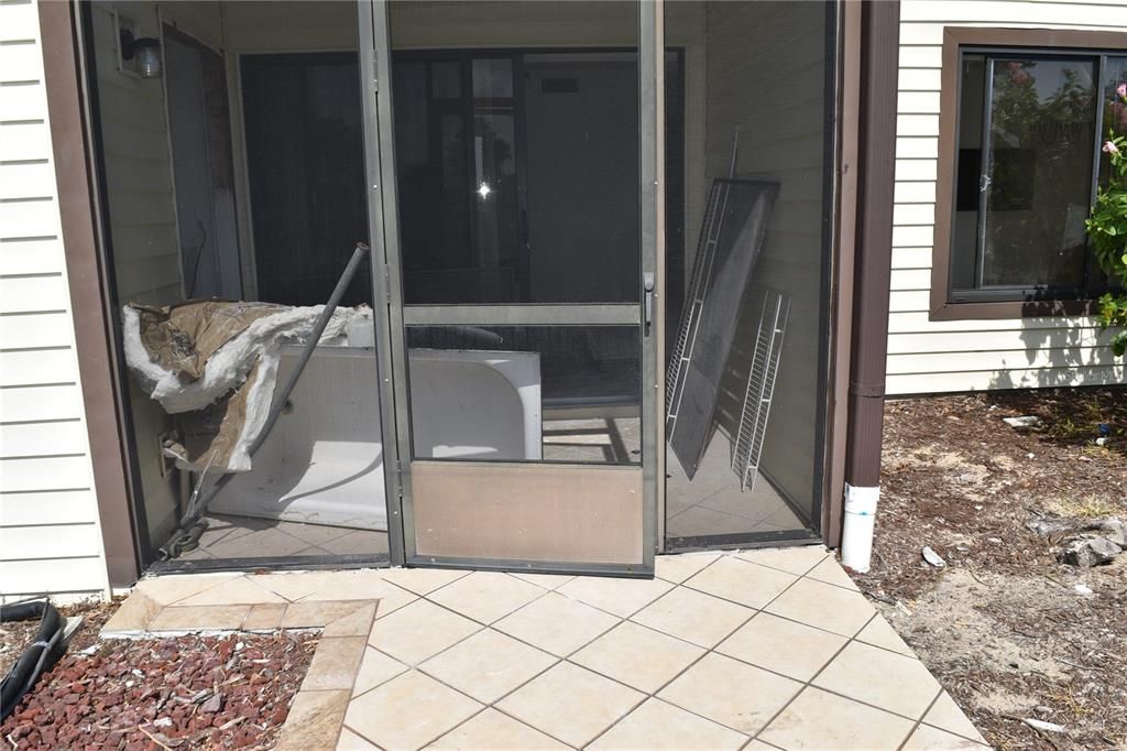 For Sale: $170,000 (2 beds, 2 baths, 1020 Square Feet)