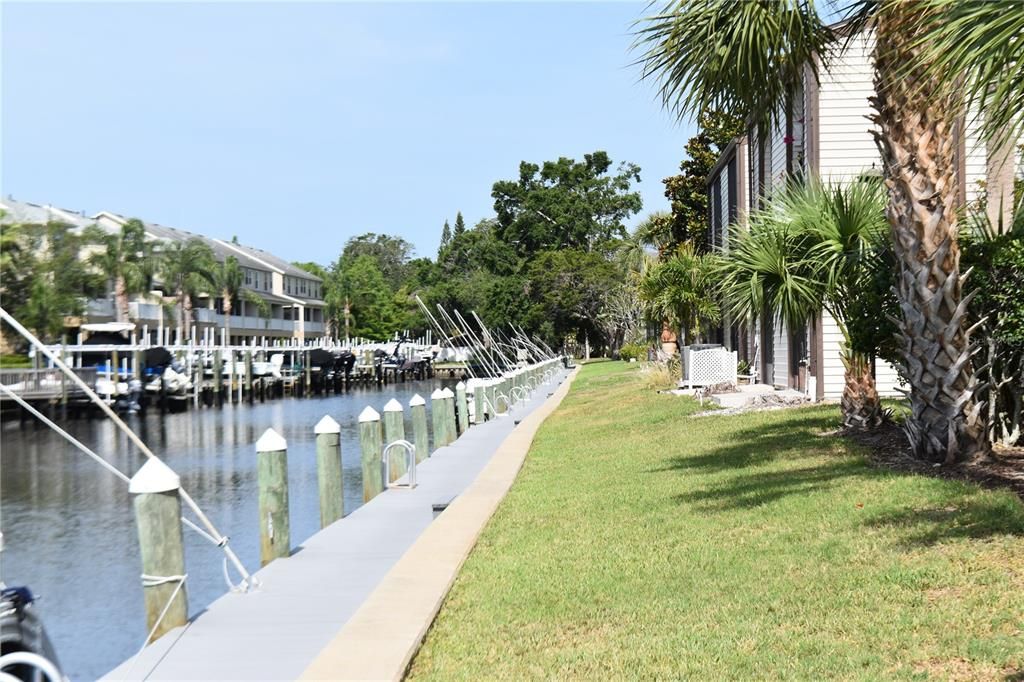 For Sale: $170,000 (2 beds, 2 baths, 1020 Square Feet)