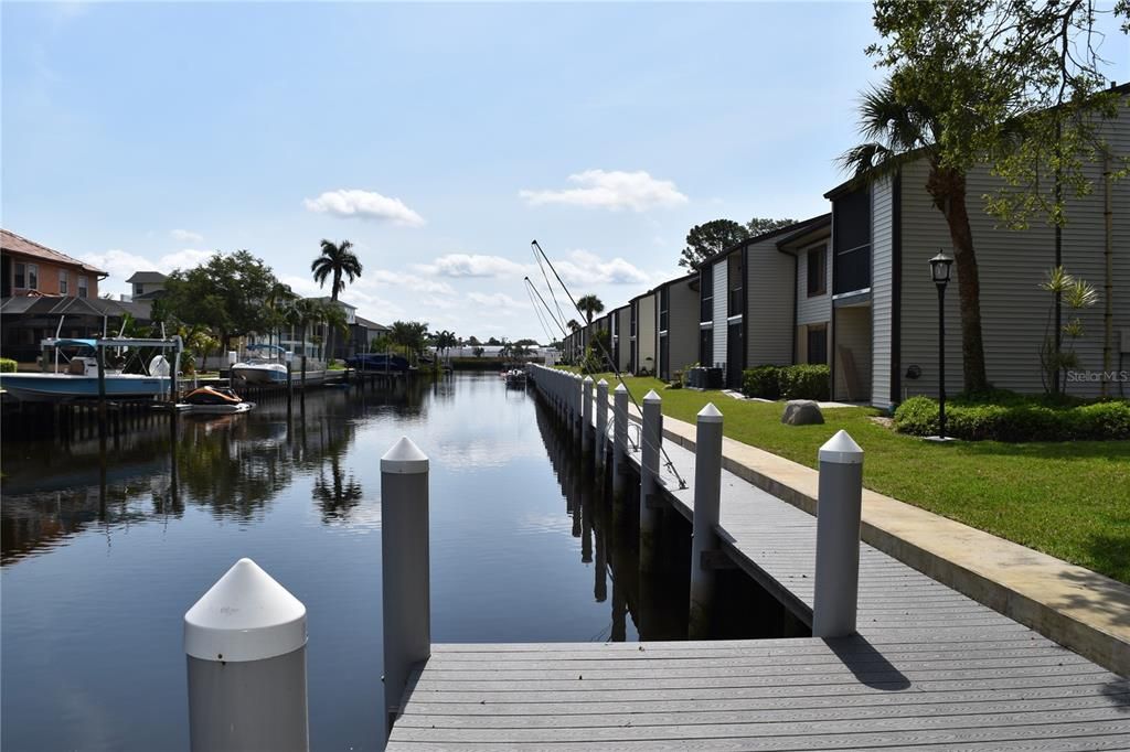 For Sale: $170,000 (2 beds, 2 baths, 1020 Square Feet)