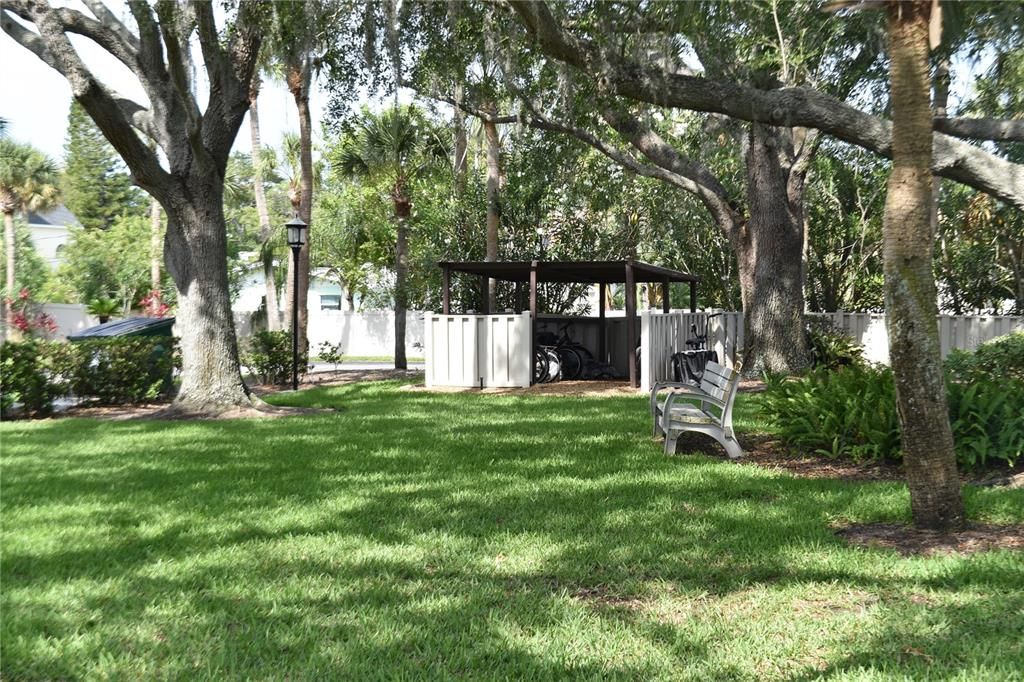 For Sale: $170,000 (2 beds, 2 baths, 1020 Square Feet)