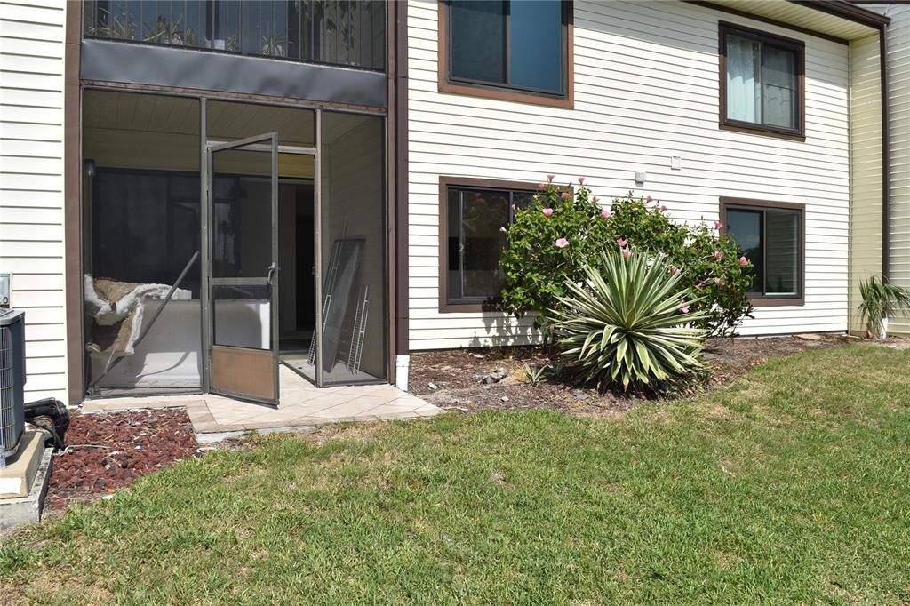 For Sale: $170,000 (2 beds, 2 baths, 1020 Square Feet)