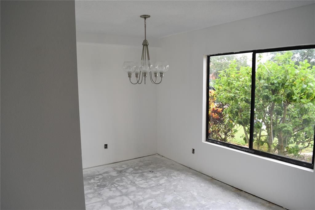 For Sale: $170,000 (2 beds, 2 baths, 1020 Square Feet)