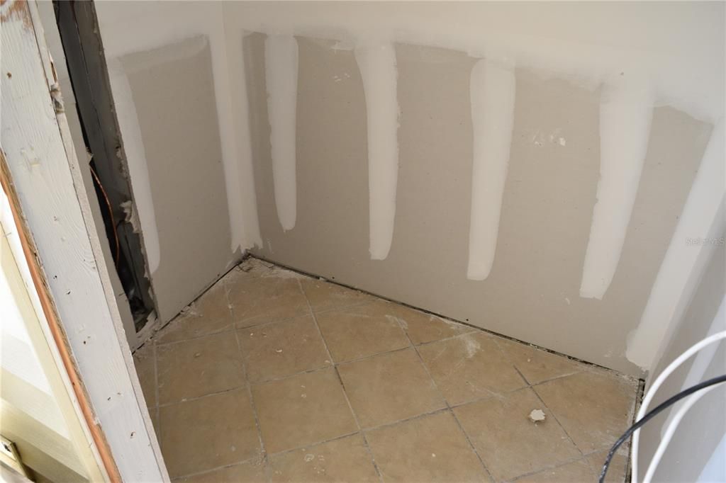 For Sale: $170,000 (2 beds, 2 baths, 1020 Square Feet)