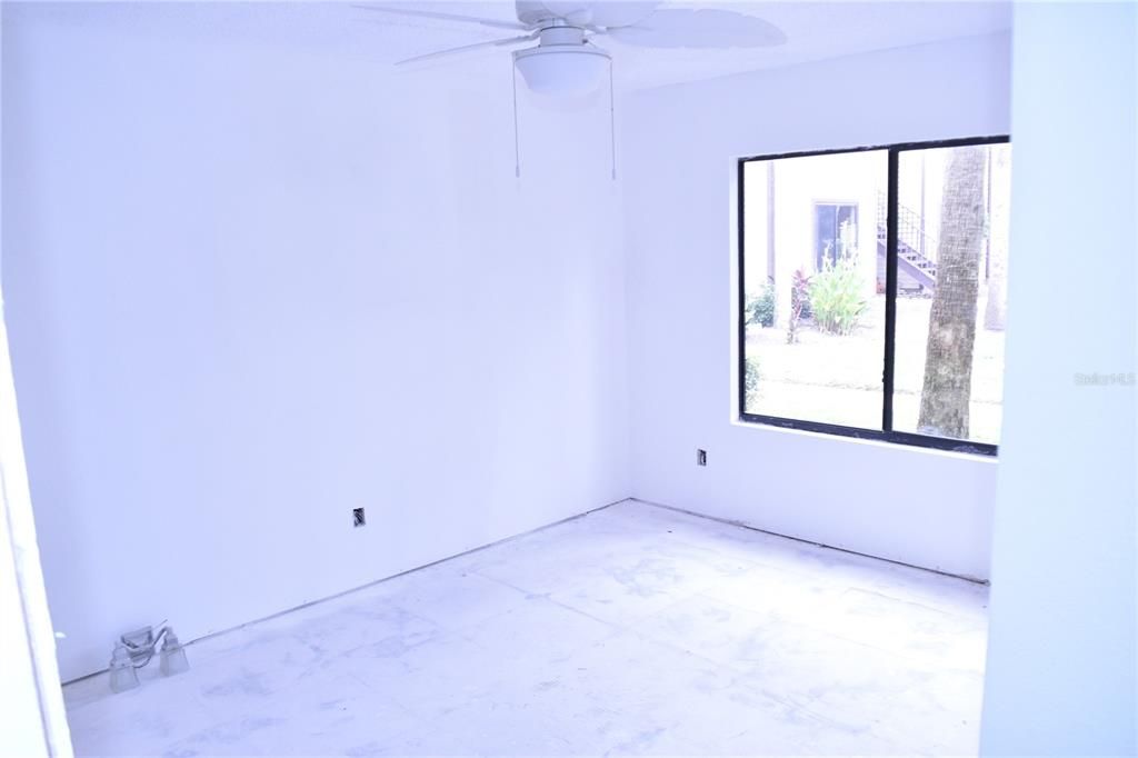 For Sale: $170,000 (2 beds, 2 baths, 1020 Square Feet)