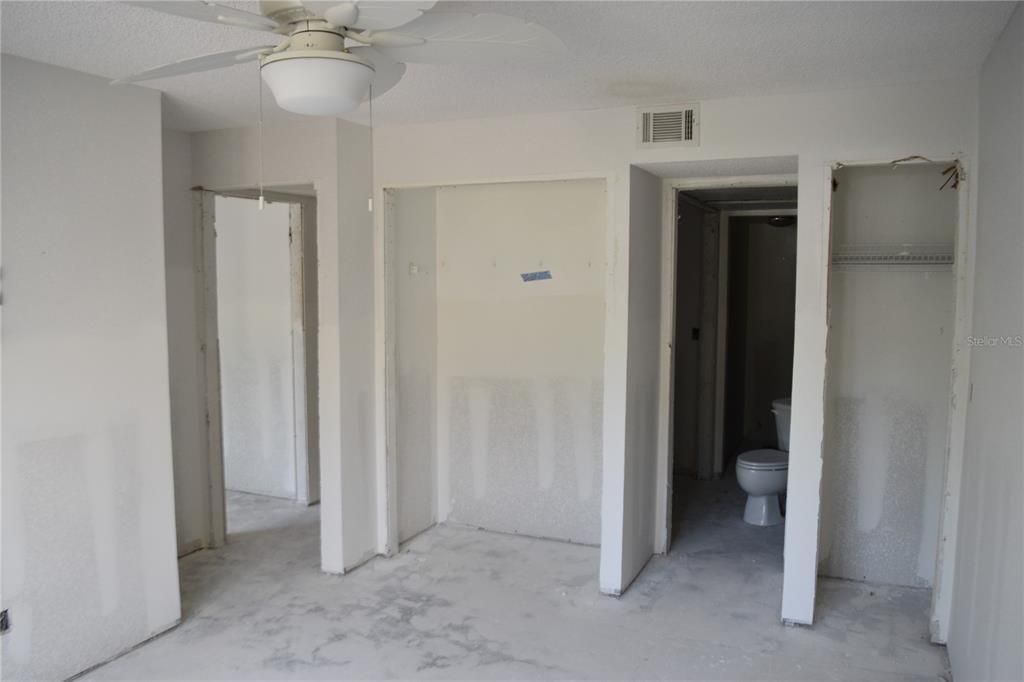 For Sale: $170,000 (2 beds, 2 baths, 1020 Square Feet)