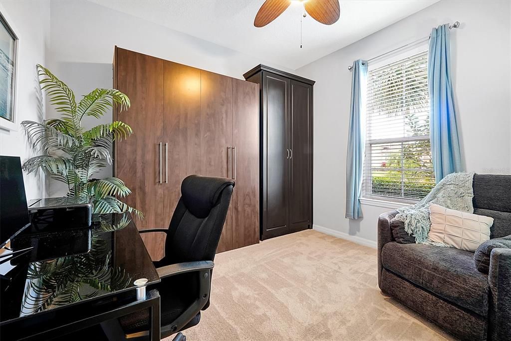 For Sale: $410,000 (2 beds, 2 baths, 1705 Square Feet)