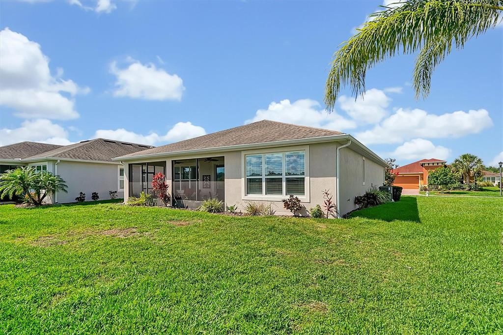 For Sale: $410,000 (2 beds, 2 baths, 1705 Square Feet)