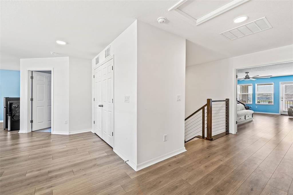 For Sale: $550,000 (5 beds, 3 baths, 3566 Square Feet)