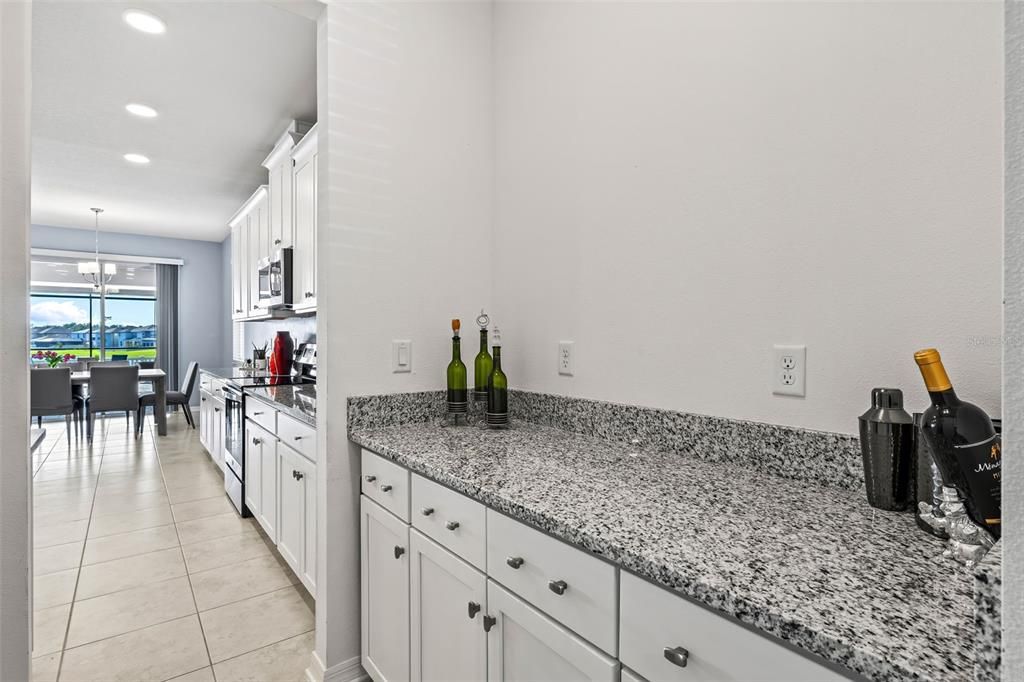 For Sale: $550,000 (5 beds, 3 baths, 3566 Square Feet)