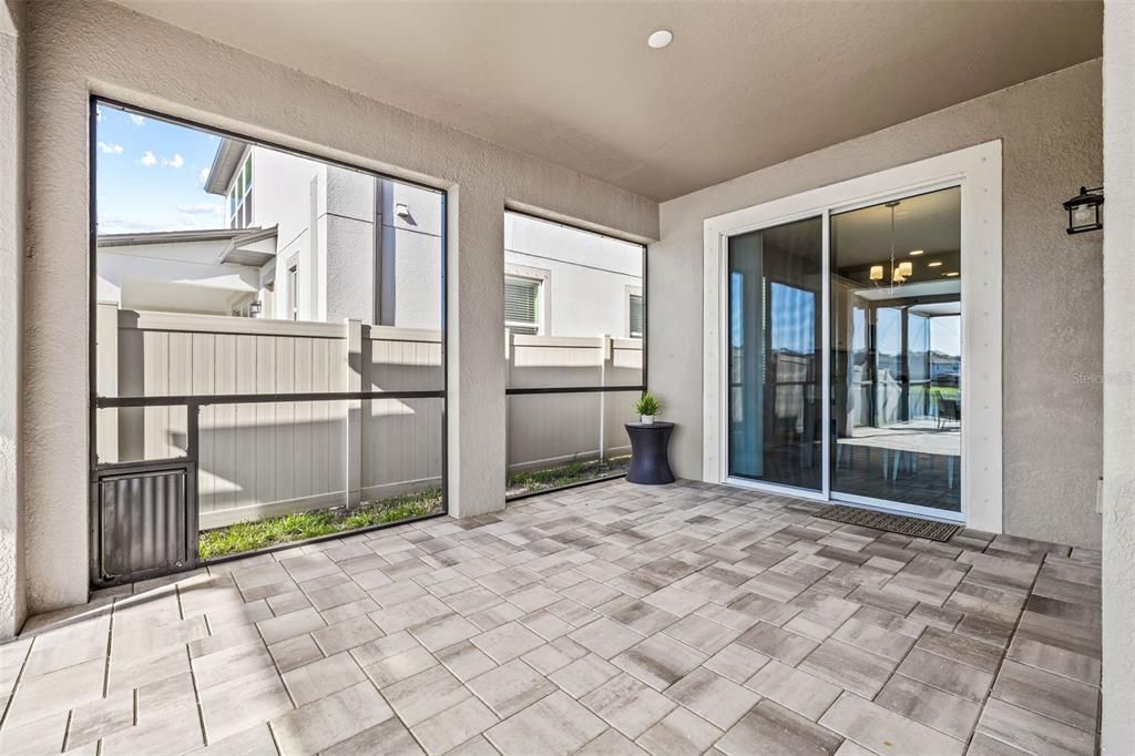 For Sale: $550,000 (5 beds, 3 baths, 3566 Square Feet)