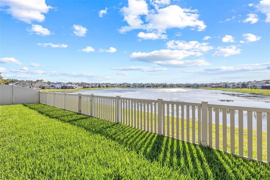 For Sale: $550,000 (5 beds, 3 baths, 3566 Square Feet)