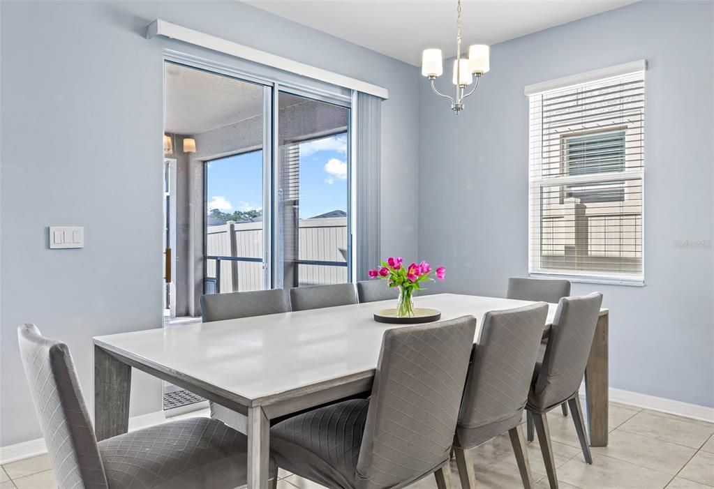 For Sale: $550,000 (5 beds, 3 baths, 3566 Square Feet)