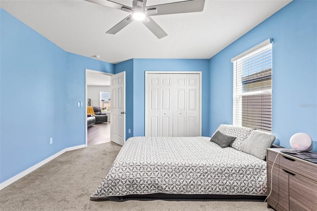 For Sale: $550,000 (5 beds, 3 baths, 3566 Square Feet)