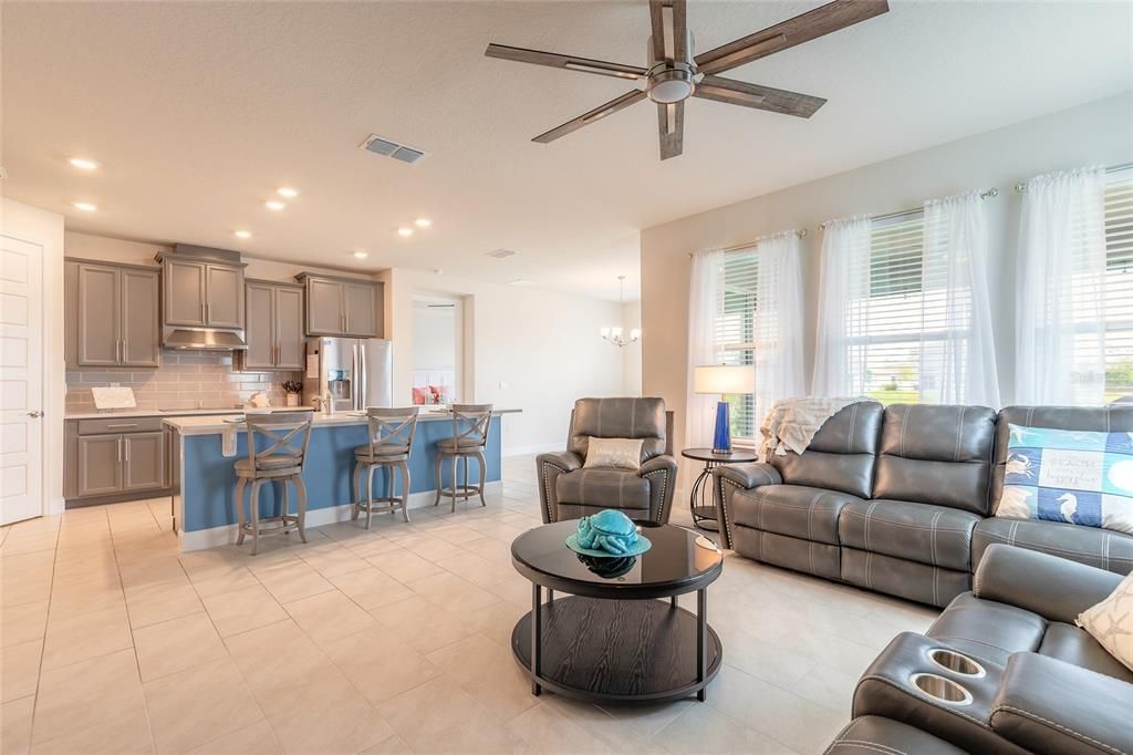 For Sale: $495,000 (4 beds, 3 baths, 2106 Square Feet)