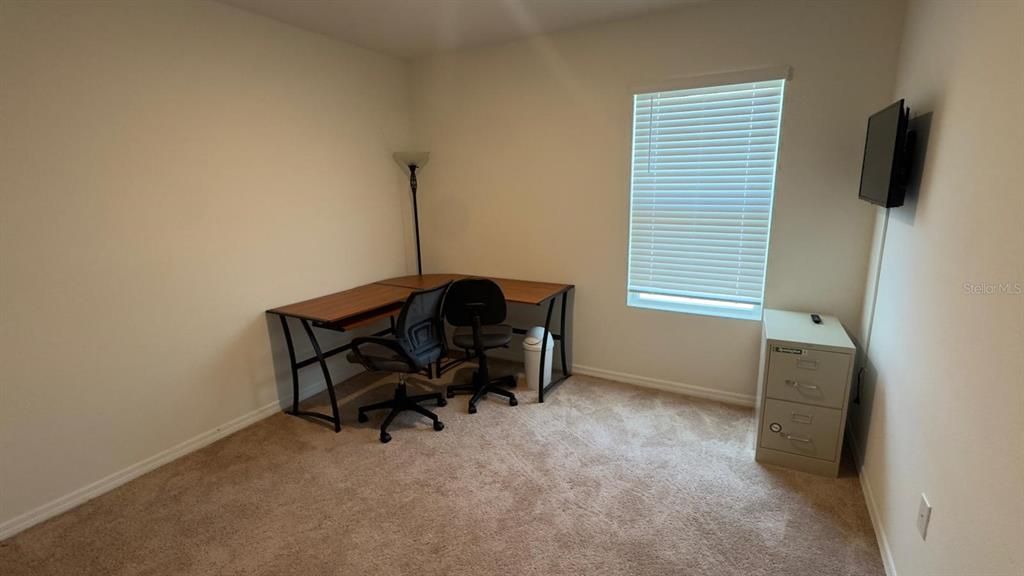 For Sale: $335,900 (5 beds, 3 baths, 2528 Square Feet)