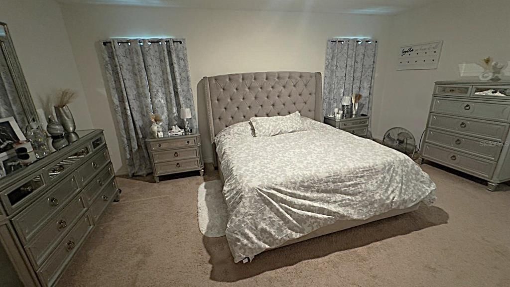 For Sale: $335,900 (5 beds, 3 baths, 2528 Square Feet)