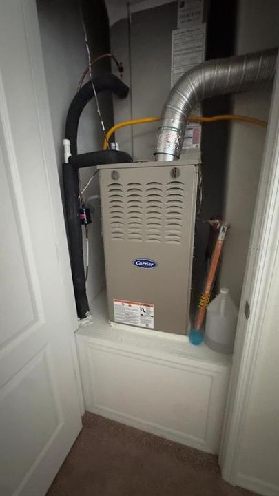 For Sale: $335,900 (5 beds, 3 baths, 2528 Square Feet)