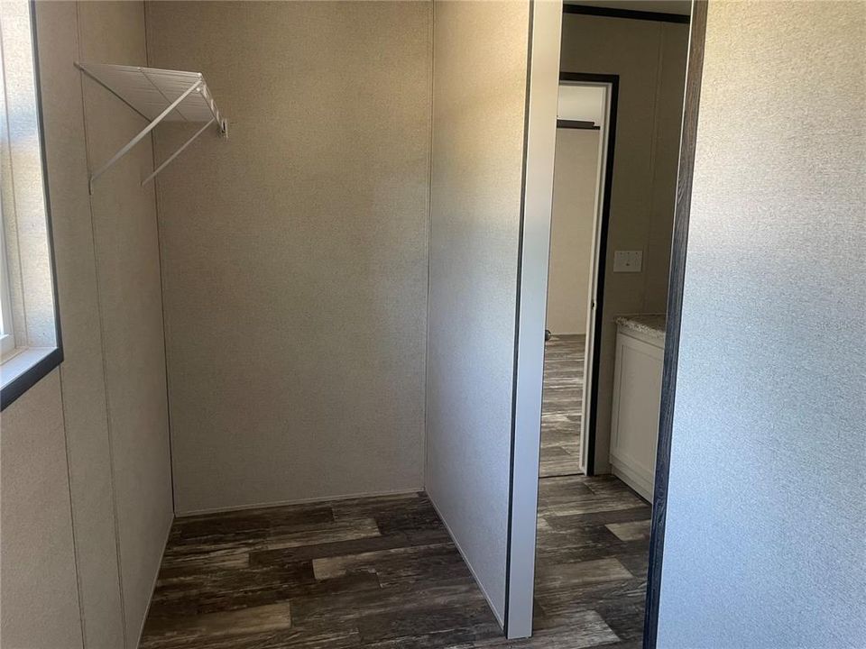 Под контрактом: $175,000 (3 спален, 2 ванн, 1608 Квадратных фут)