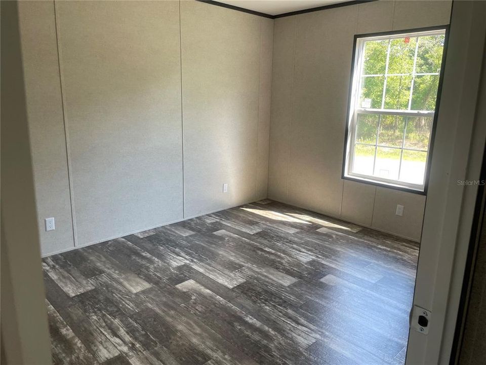 Под контрактом: $175,000 (3 спален, 2 ванн, 1608 Квадратных фут)