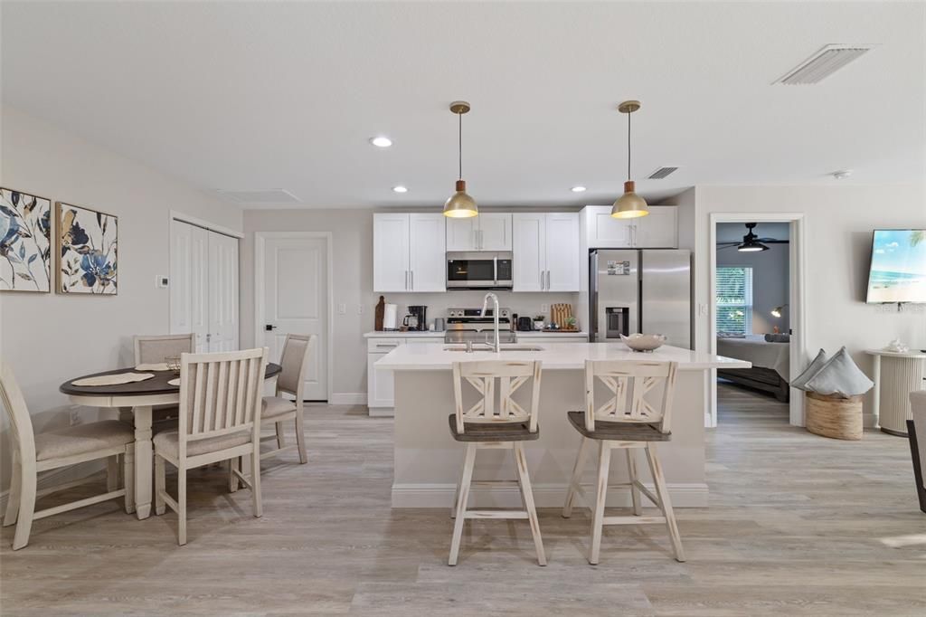 For Sale: $350,000 (3 beds, 2 baths, 1270 Square Feet)